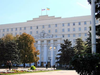 Сколько заработали министры в Ростовской области и служащие “взяткоёмких” должностей
