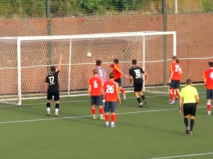 Новочеркасские футболисты уступили юношеской команде «Чайки»