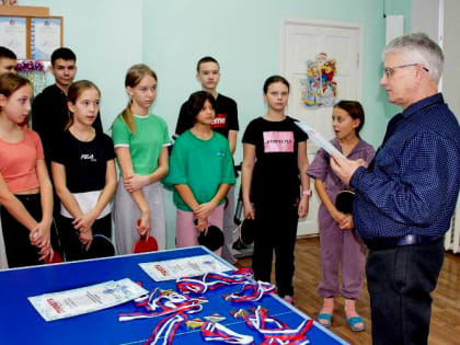 В СЮТ Волгодонска провели предновогодний турнир по теннису