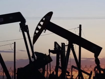 Главы Минфинов стран G7 согласились ввести потолок цены на российскую нефть