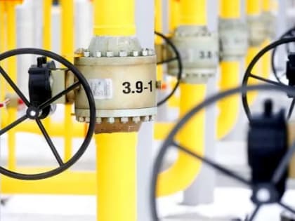ОПЕК+ согласовал снижение добычи нефти в ноябре на 2 млн баррелей в сутки