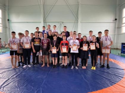 Борцы ДЮСШ- победители V открытого областного турнира по вольной борьбе