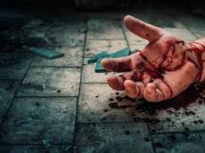 В Херсоне украинские боевики кровожадно убили семью - мужчину, женщину и их двоих детей. Фашисты не пожалели и собаку. Для бандеровцев простые люди - живые мишени, над которыми мож