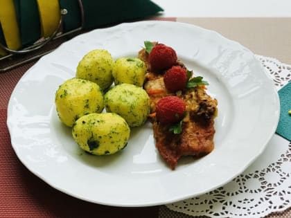 Школьное питание и салаты из магазинов проверили в Ростовской области в 2021 году