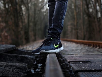 Погиб 32-летний парень, попав под поезд в Ростовской области