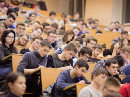 Выпускники-отличники донских вузов смогут получать ипотеку под 1% годовых