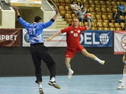 Таганрогские гандболисты проиграли «СГАУ-Саратов»