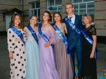 5 выпускников Ольшанской школы