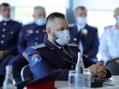 Шахтинский атаман выступил с докладом перед губернатором Ростовской области