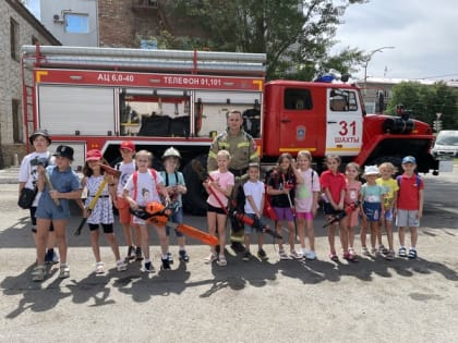 Шахтинские школьники участвуют в акции «Мои безопасные каникулы»