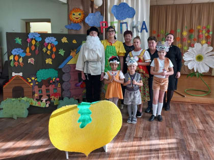 Театральный кружок «Колобок» вдохновляет детей Миллеровского района