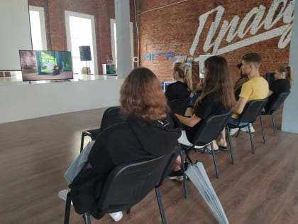 Молодогвардейцы Ростовской области организовали просмотр мультфильма «Чебурашка»