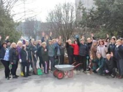 Субботник – добрая традиция, объединяющая поколения