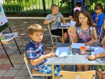 «Единая Россия» в Цимлянском районе поздравила воспитанников социально - реабилитационного центра с началом каникул