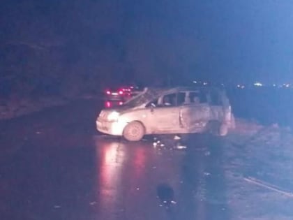 На Дону столкнулись на встречке две иномарки