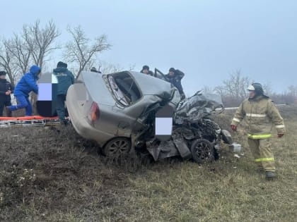 50-летний волгодонец погиб в столкновении Шевроле и ГАЗели у хутора Потапов