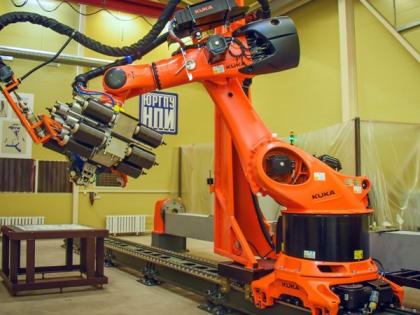 В Новочеркасске создали роботизированный комплекс для производства аэрокомпозитов