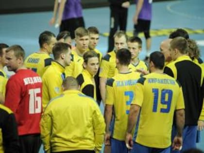 Ростовские гандболисты дважды уступили «СКИФу»