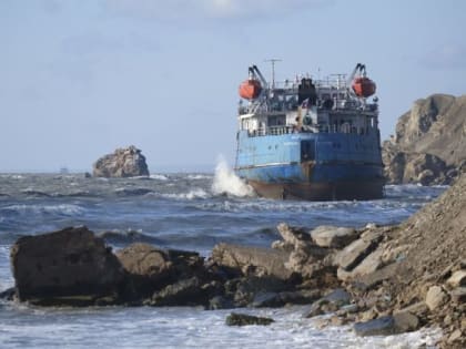 Как будут поднимать затонувшие в Керченском проливе танкеры