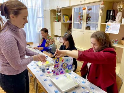 Мастер-класс по Эбру: Искусство рисования на воде для детей и матерей