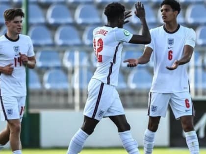 Сборная Англии обыграла Италию в полуфинале юношеского Евро-2022