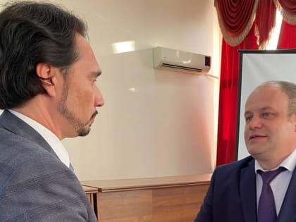 Учитель игры на гитаре возглавил администрацию Красного Сулина