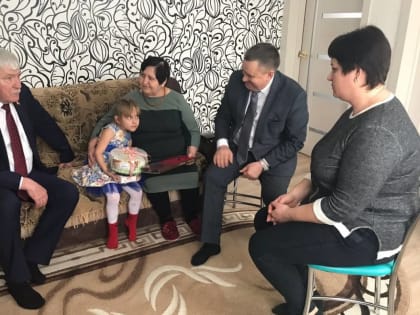 Депутат Вячеслав Василенко посетил семьи мобилизованных граждан в Кашарском районе