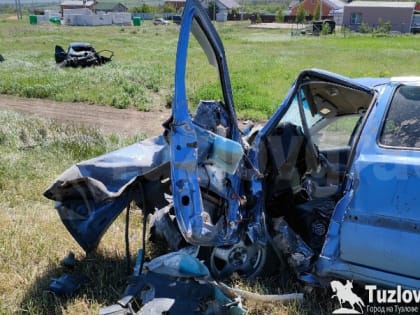 На трассе под Новочеркасском в лобовом ДТП погиб водитель, еще один водитель в больнице