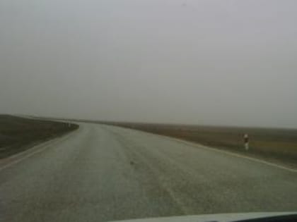 Водителей Волгодонска просят быть внимательными из-за сильного ветра