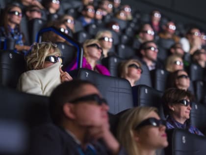 Российские кинотеатры пытаются найти, что показать зрителям