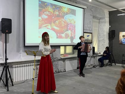 Карты, вареники и казачьи романсы: Старый Новый год в галерее «Ростов»