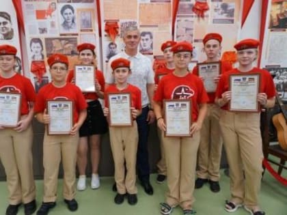 Депутат донского парламента Ашот Хбликян помог приобрести форму для юнармейцев