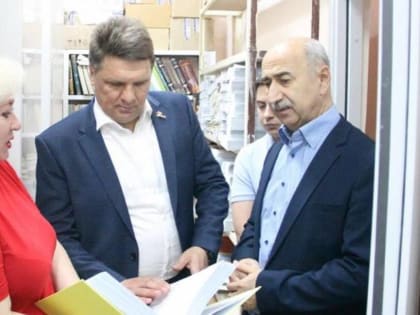 В Ленинском районе по народной программе «Единой России» модернизируют общежитие автодорожного колледжа и спецбиблиотеку для слепых