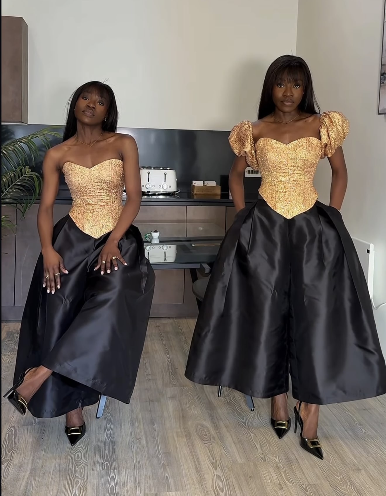 Corset detachable sleeve