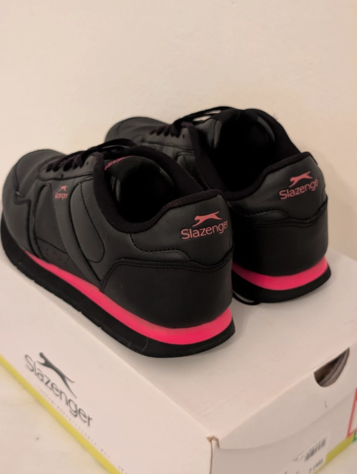 Slazenger női cipő 40es