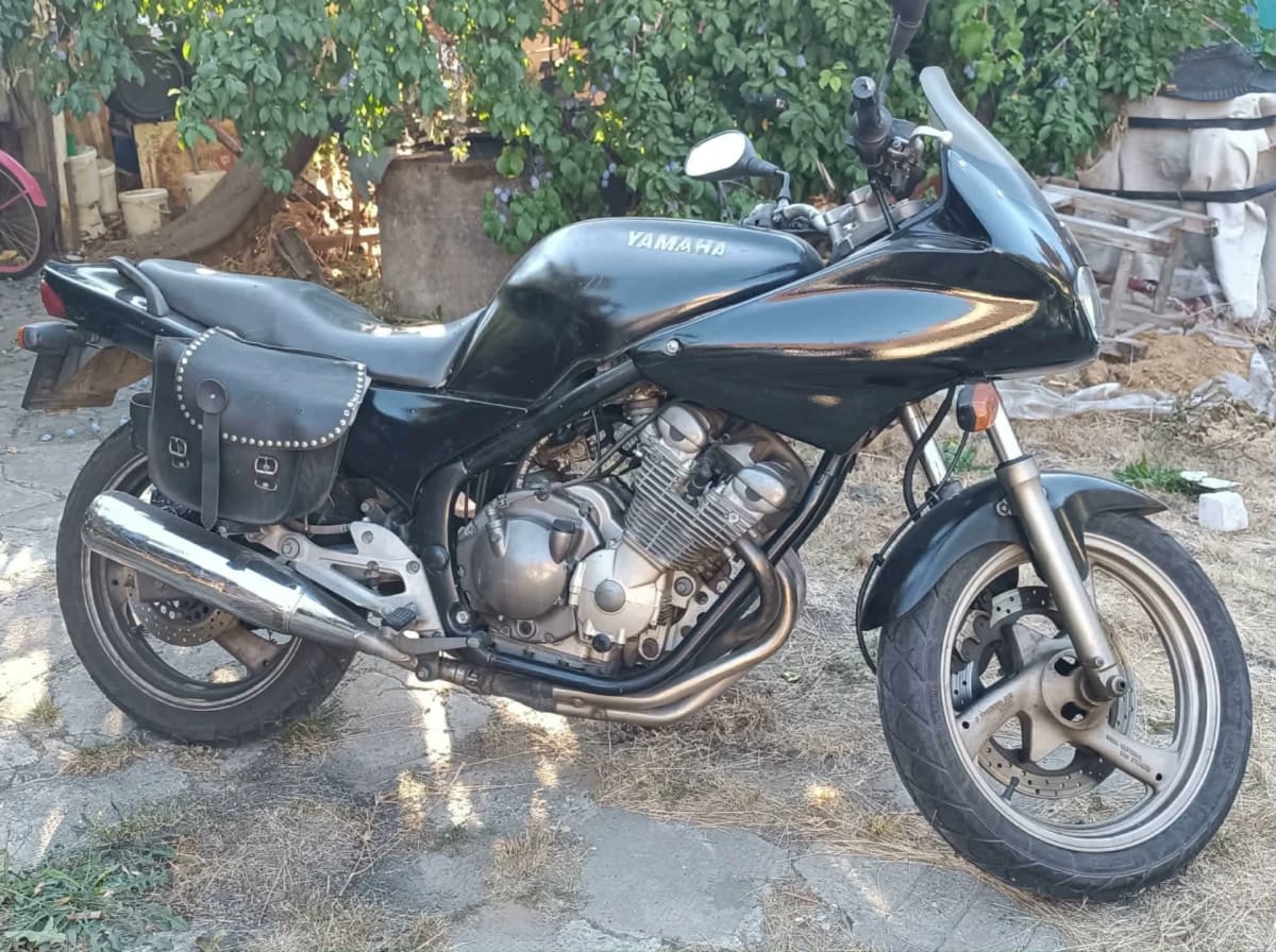 Yamaha XJ 400