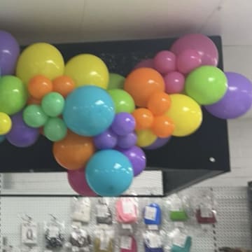 Custom balloon garland from Party Source Canning Vale 6