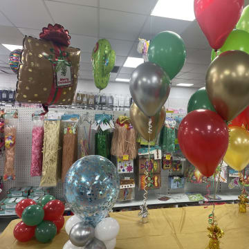 Helium balloon bouquet from Party Source Canning Vale 11