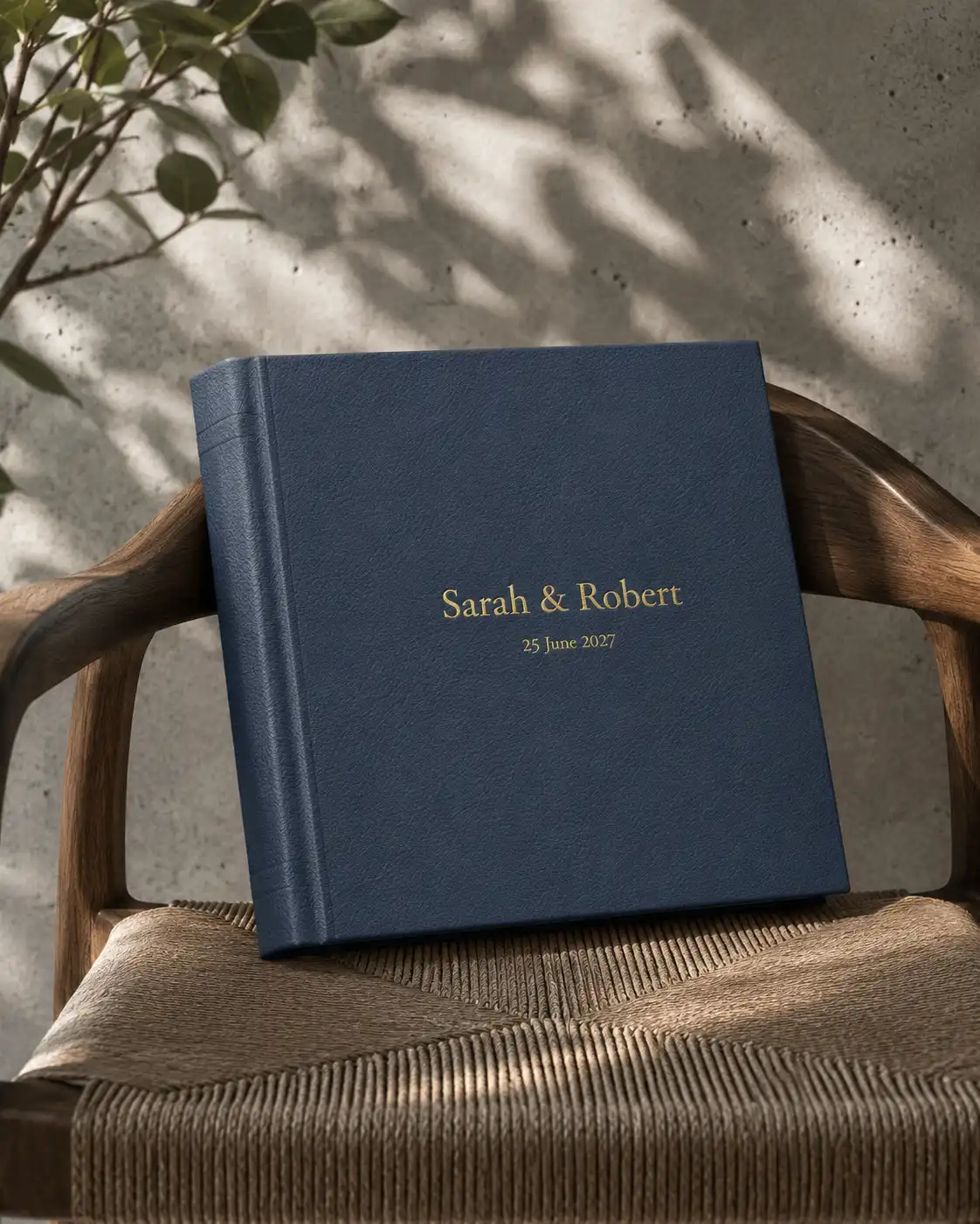 Pro photo album with leatherette cover