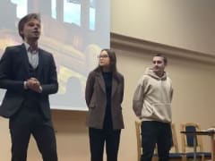 Гуманитарии устроили презентацию специальностей в формате новогодней постановки