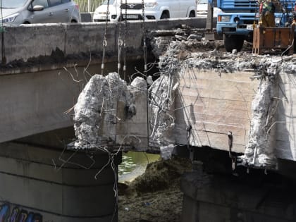 Площадь демонтированной части минаевского моста близка к 500 квадратным метрам