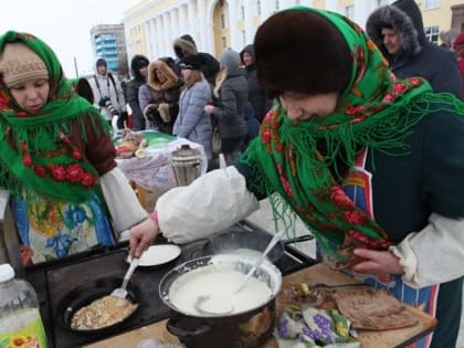 Кукла-Маслёна, Акварельный панкейк и мультгостиная. Ульяновцев приглашают праздновать Масленицу