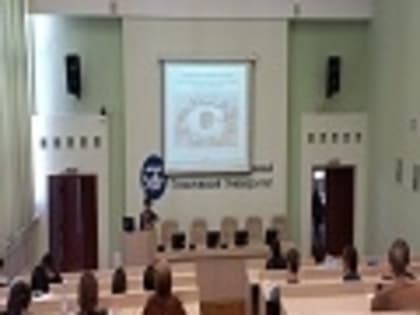 Медицинский психолог областной наркологической больницы Елена Макарова рассказала студентам о последствиях употребления энергетических напитков