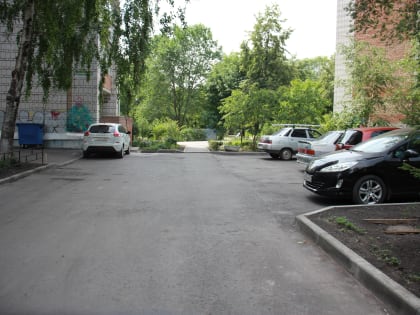 На улице Октябрьской, 36 до сих не устранили замечания после проведения работ в рамках ФКГС