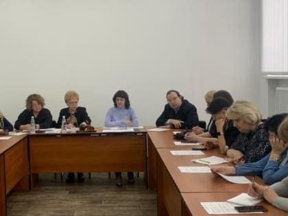 В Общественной палате Ульяновска обсудили важность усиления поддержки многодетных семей 