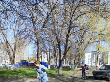 Сегодня навели порядок у памятного места «Колокол Чернобыля»