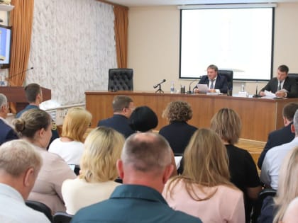 Обсуждение реализации нацпроекта «Жильё и городская среда» в Ульяновске