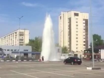 В Ульяновске рванул пожарный гидрант «Аквамолла»