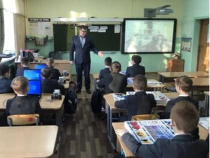 Иностранные языки, спортивный клуб и комфортные условия для детей. Гимназии №13 — 50!