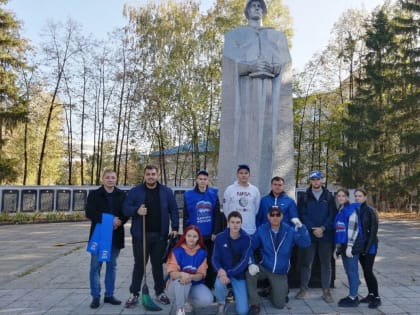 Доброе дело – лучший подарок Президенту: активисты «Единой России» провели субботники в День рождения Владимира Путина